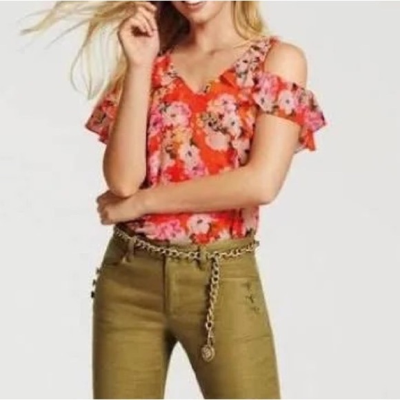 CABI Lush Blouse Style 5352 Size Small Red Floral Cold shoulder top - Picture 7 of 7